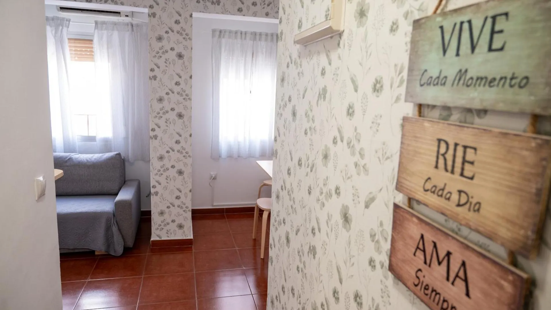 Διαμέρισμα Acogedor Apartamento En Malaga Playa 2