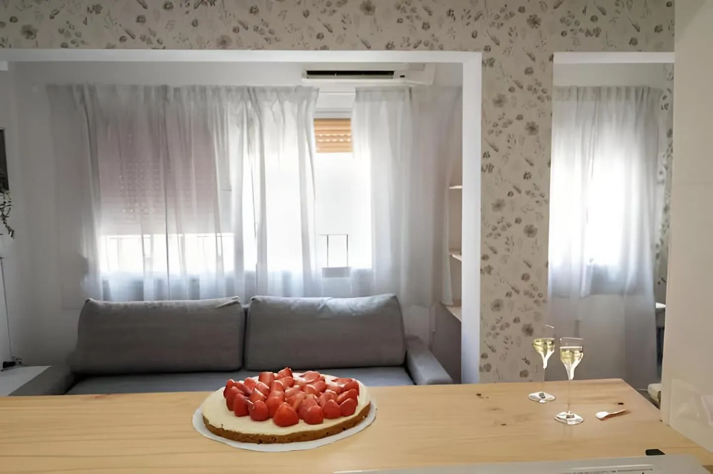 Διαμέρισμα Acogedor Apartamento En Malaga Playa 2